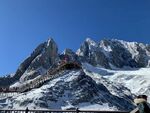 雪山壮丽景观