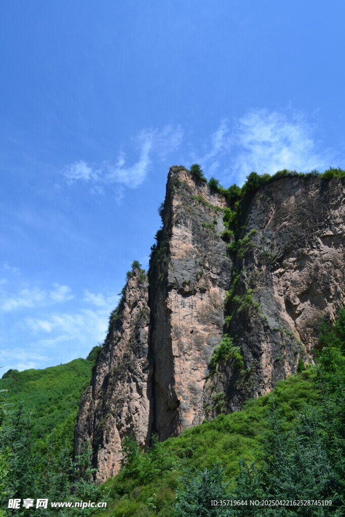 甘肃通渭县遮阳山