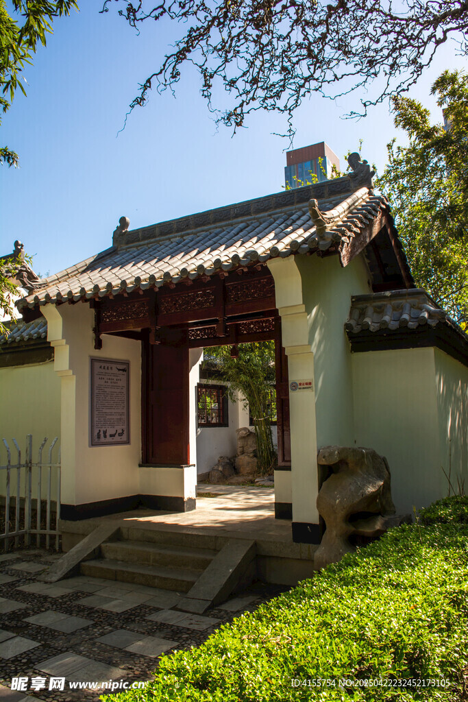 中式庭院门洞景观