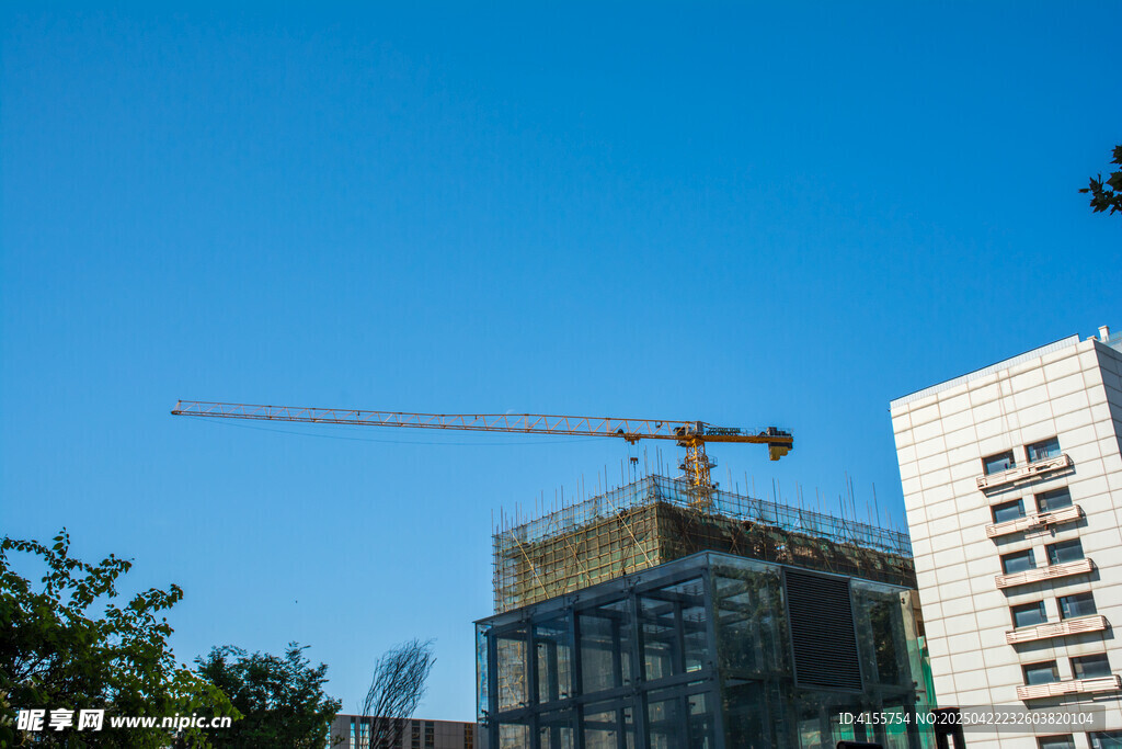 城市建筑工地施工景象