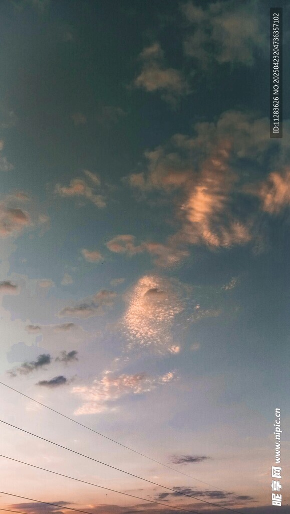 黄昏时分的天空