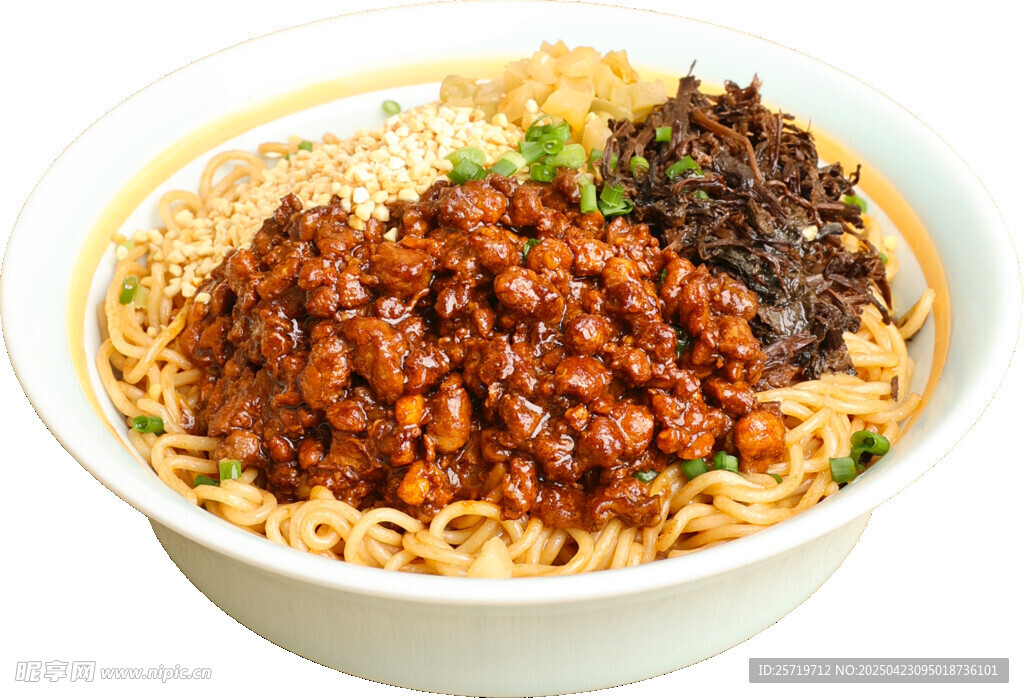 美味肉酱拌面诱人呈现