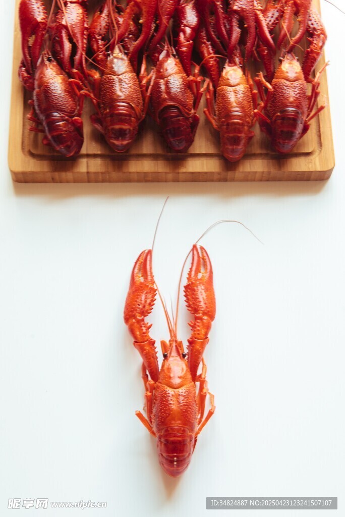 美味小龙虾摆盘展示