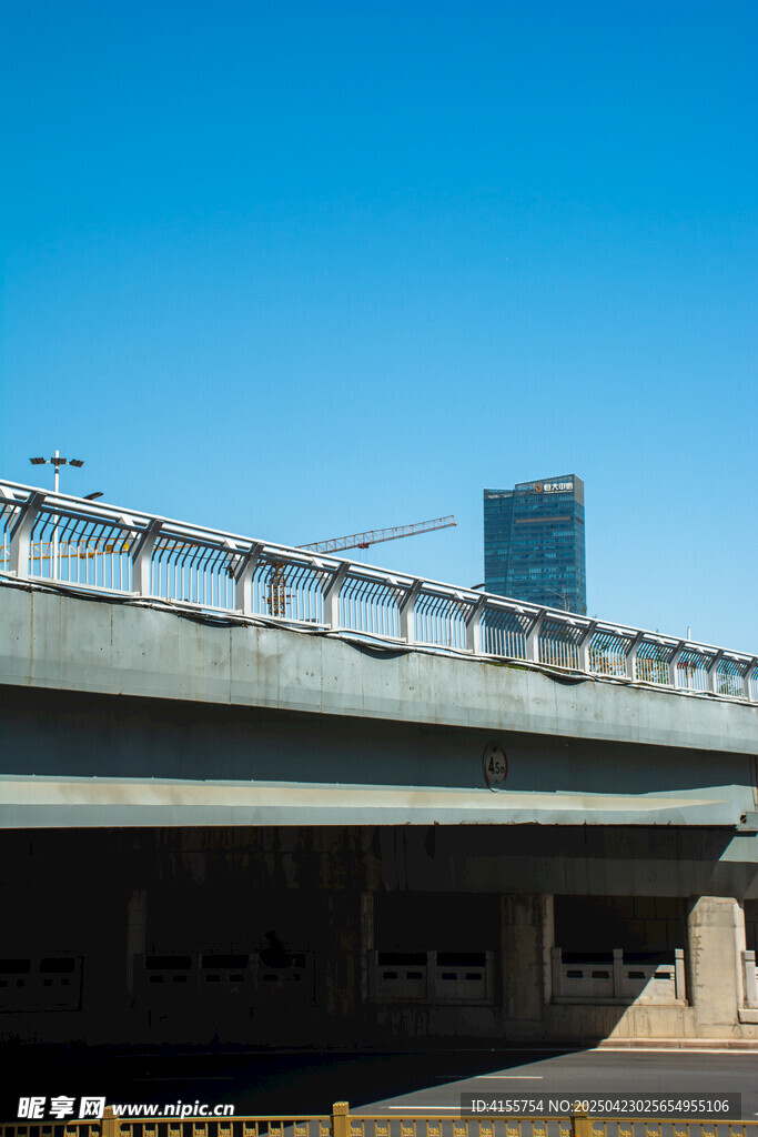城市高架桥景观