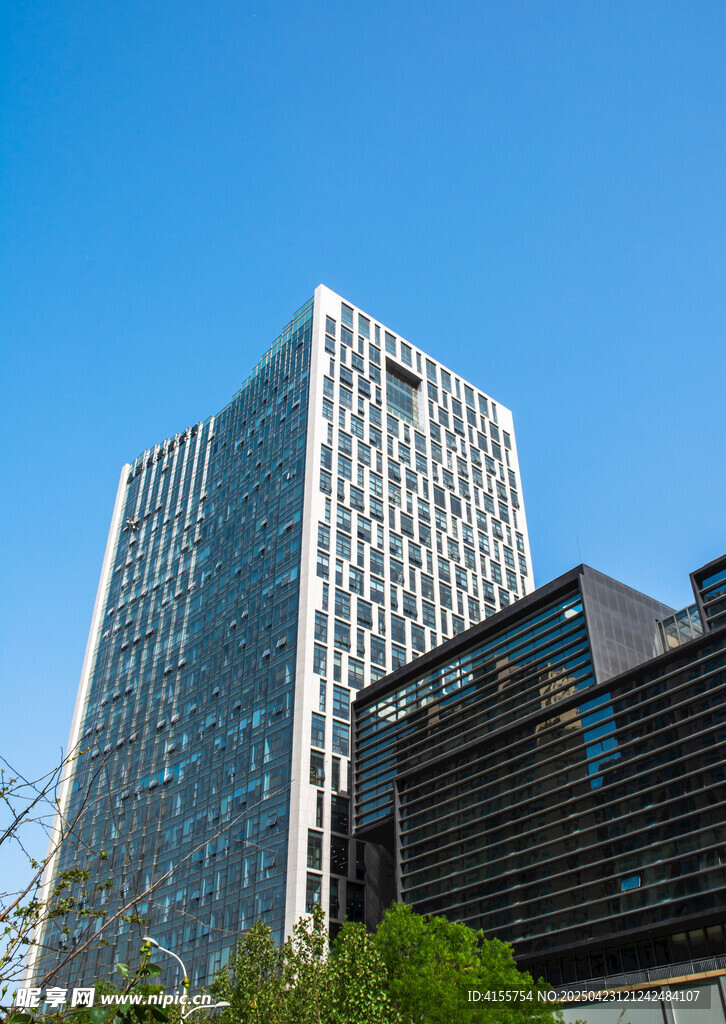现代风格高层商务建筑