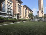 现代小区的开阔绿化景观