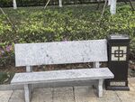 户外大理石长椅及垃圾桶