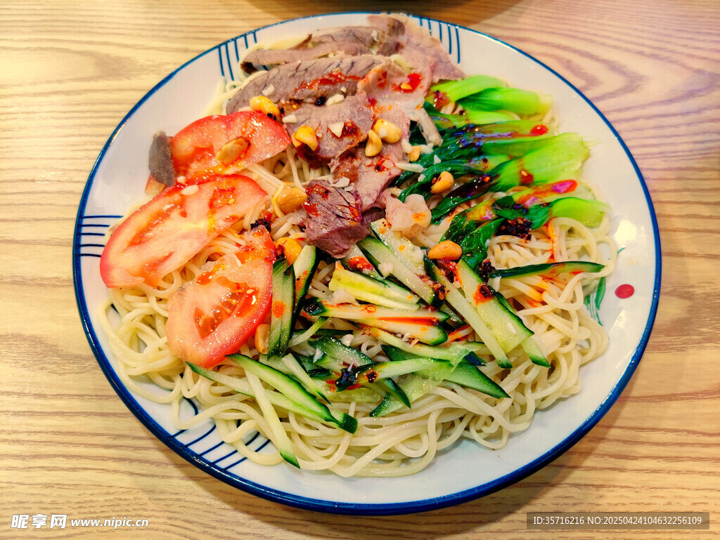 美味鲜虾肉丝拌面