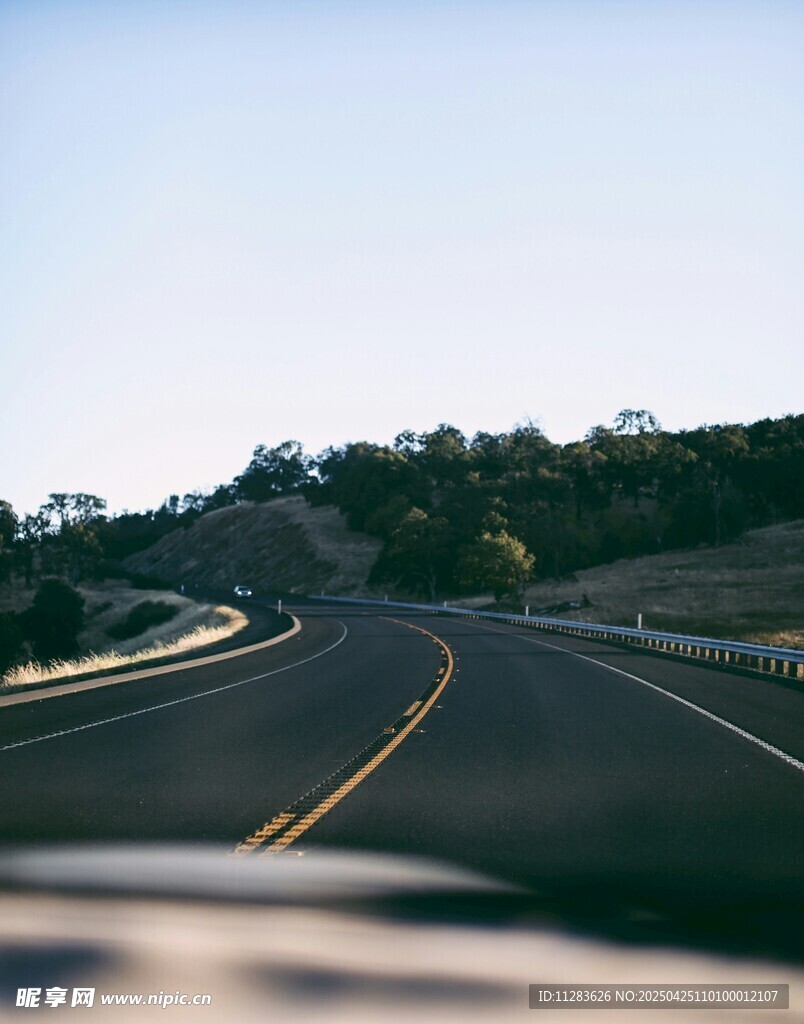 公路驾驶视角风景