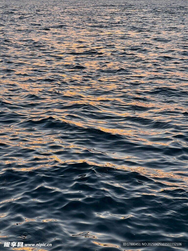 水面波纹