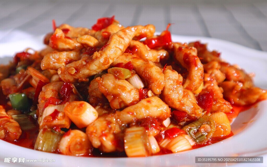 香辣美味鸡丁