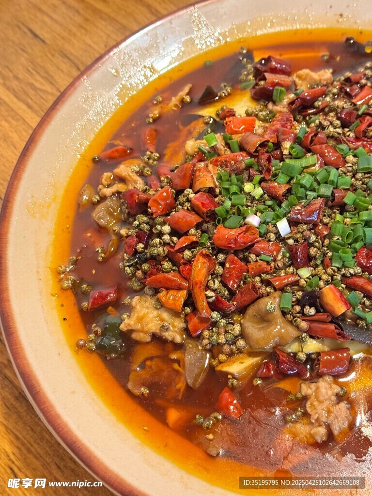 香辣可口的特色水煮肉片