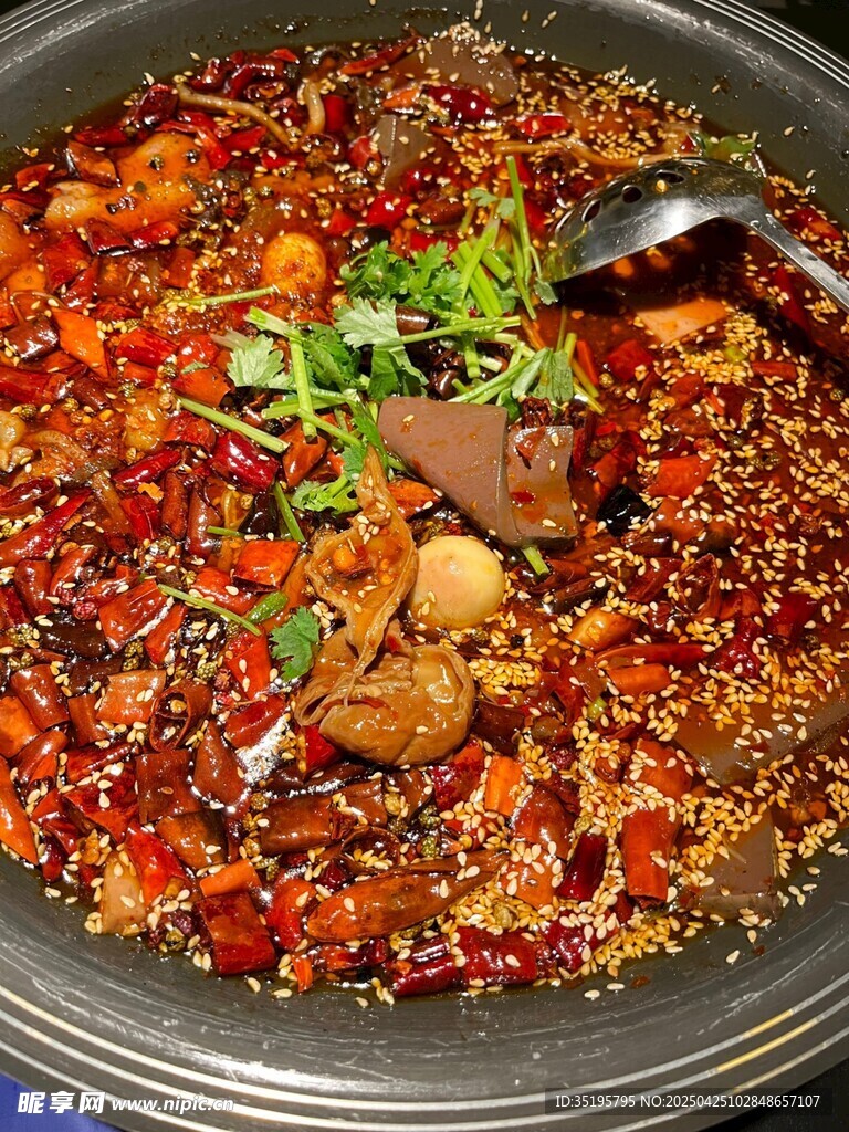 麻辣鲜香的特色水煮牛肉