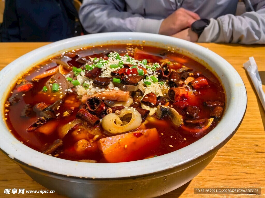美味诱人的特色毛血旺