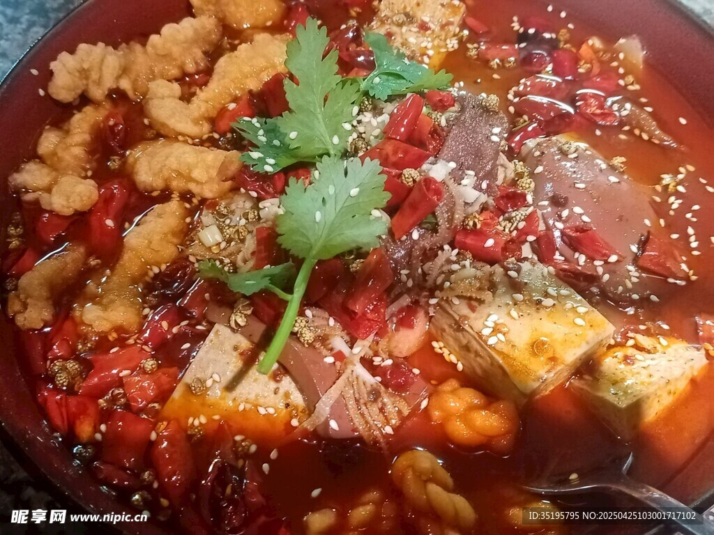 麻辣鲜香的美味水煮肉片