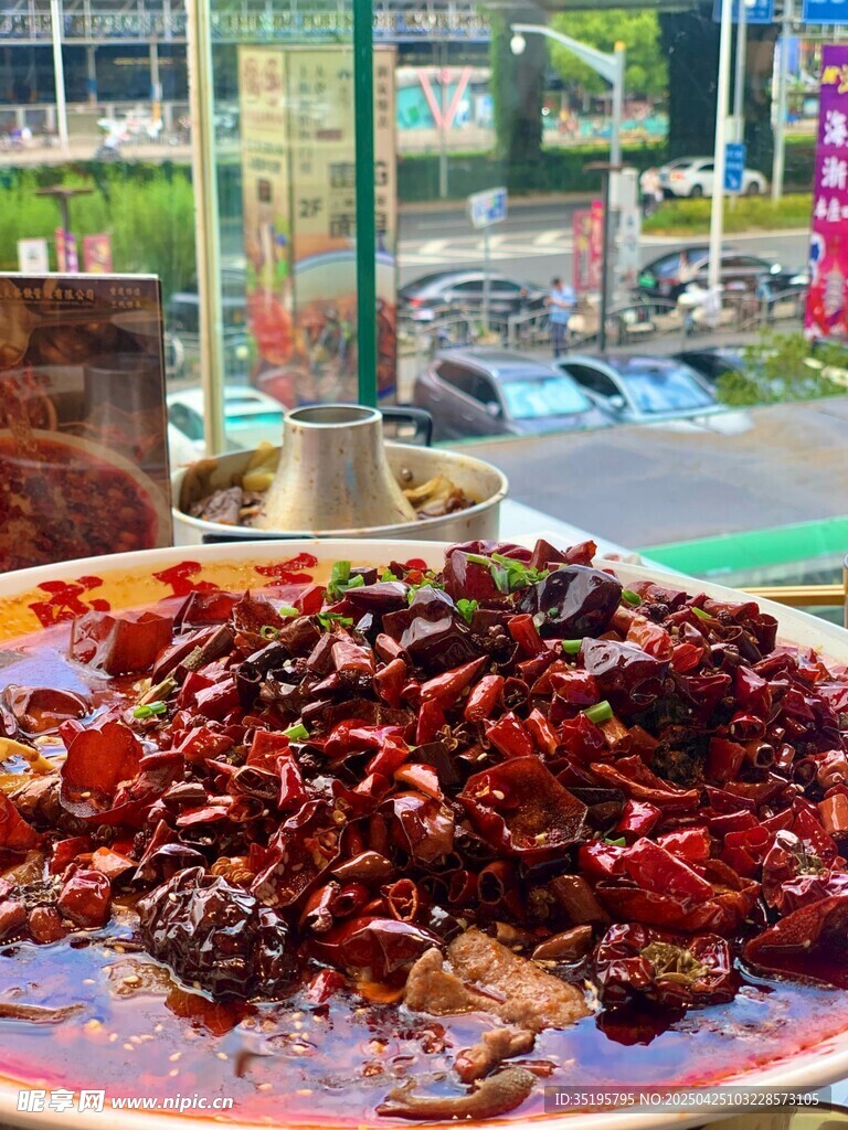 香辣诱人的美味辣椒菜肴