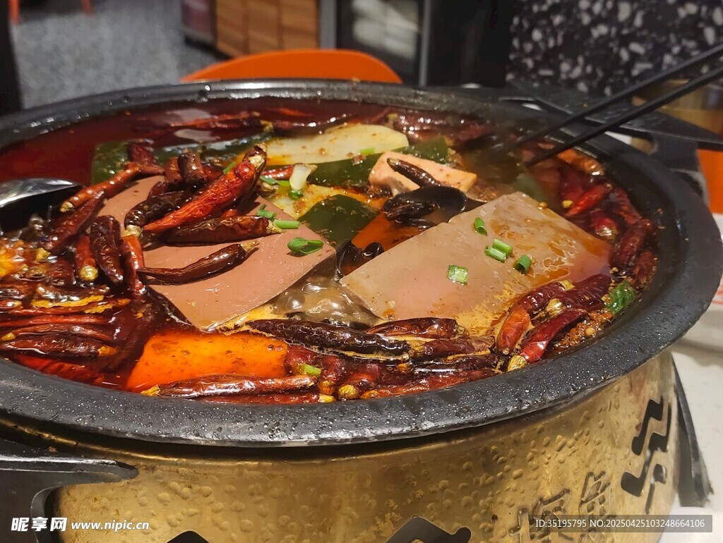 美味麻辣火锅食材丰富