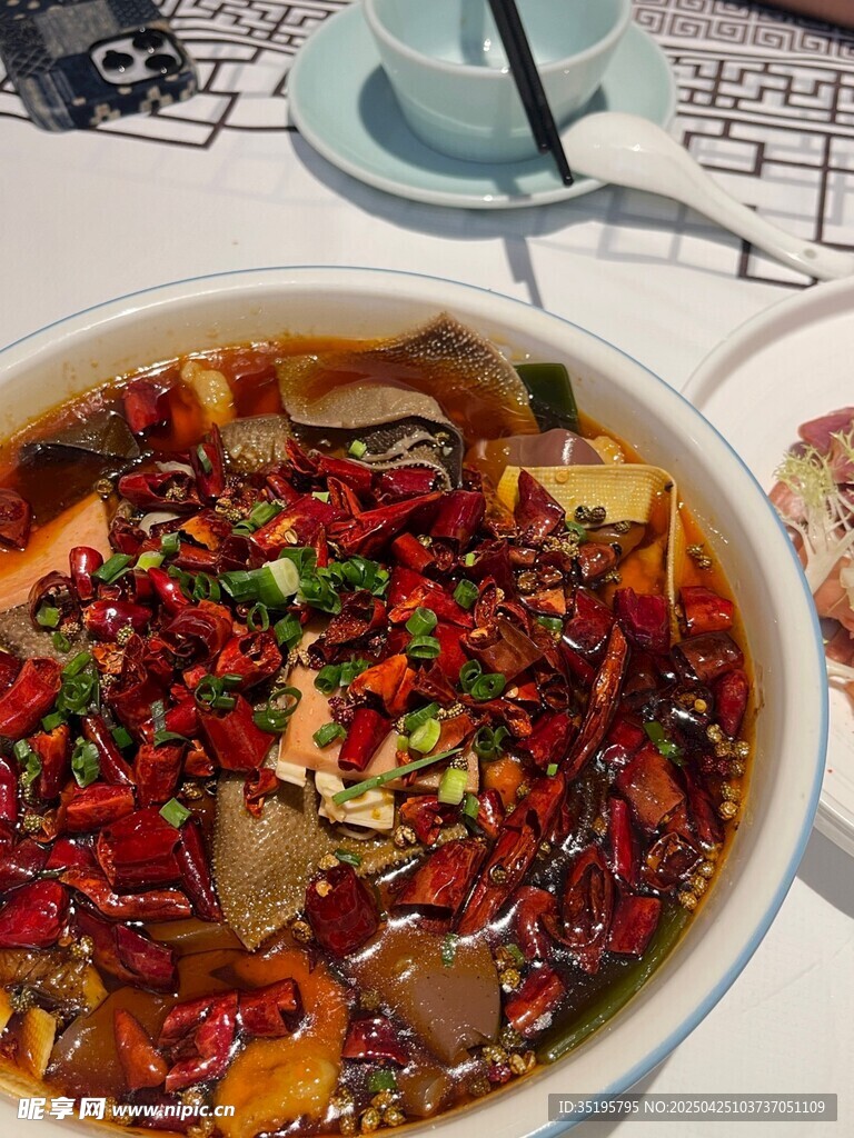 麻辣鲜香毛血旺大盆装