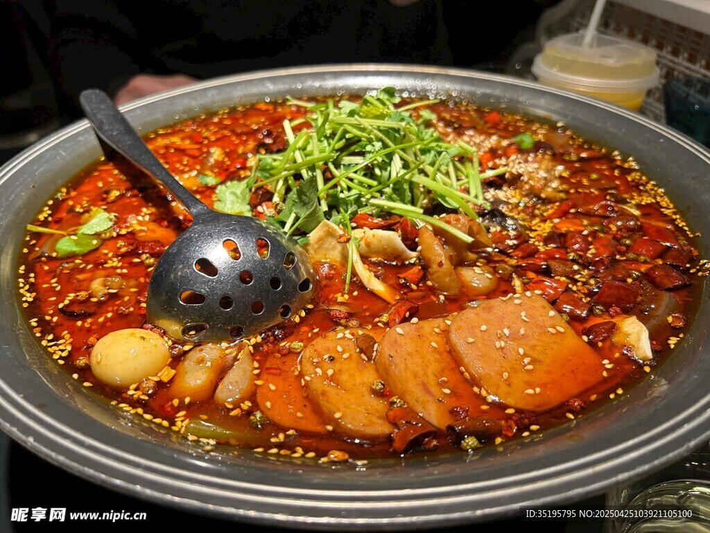 麻辣鲜香的美味火锅