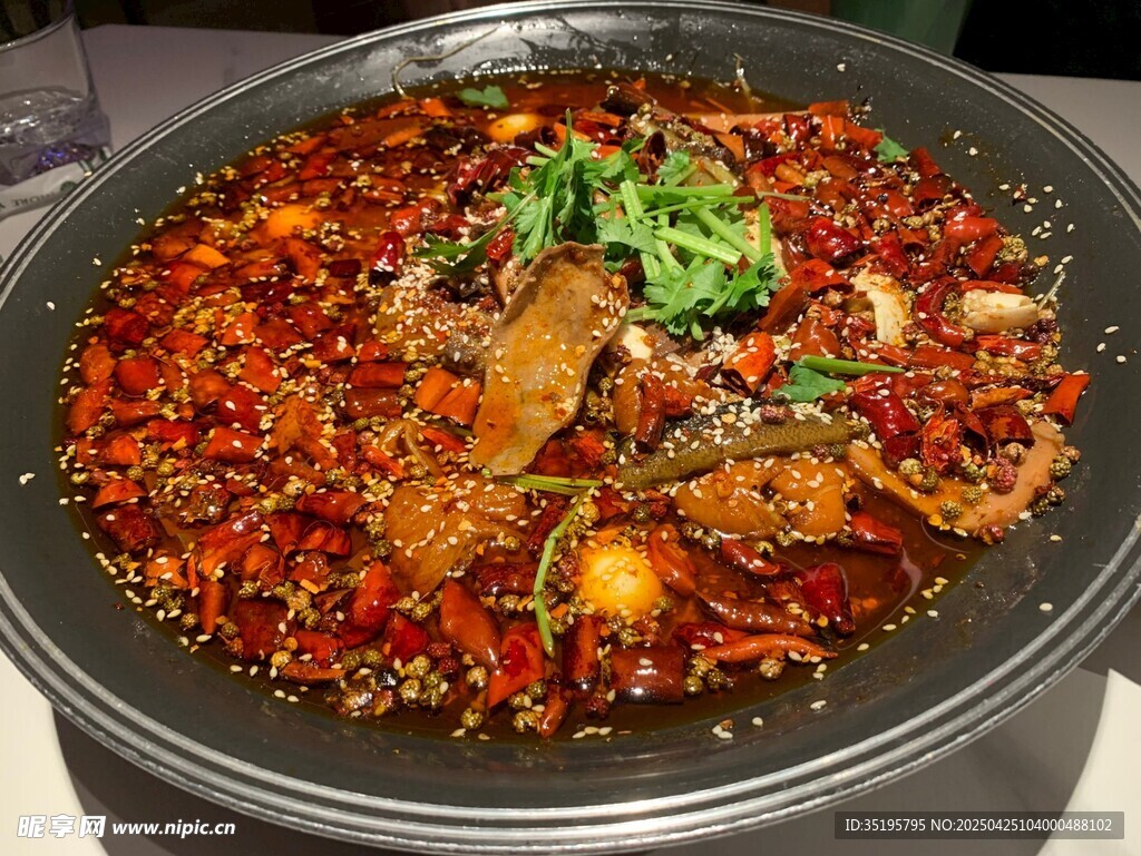 麻辣鲜香的特色水煮鱼