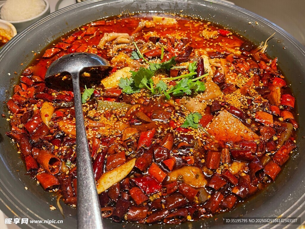 麻辣鲜香的美味火锅