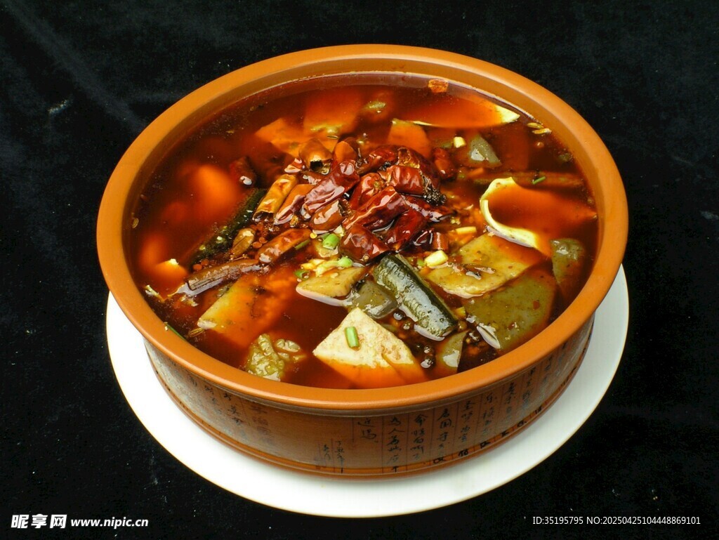 美味香辣火锅食材丰富