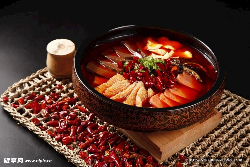 美味红油火锅食材丰富