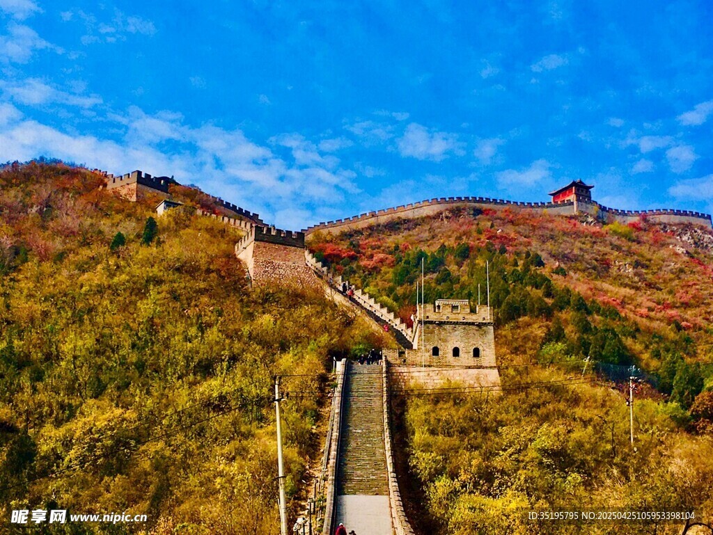 秋日壮丽长城美景
