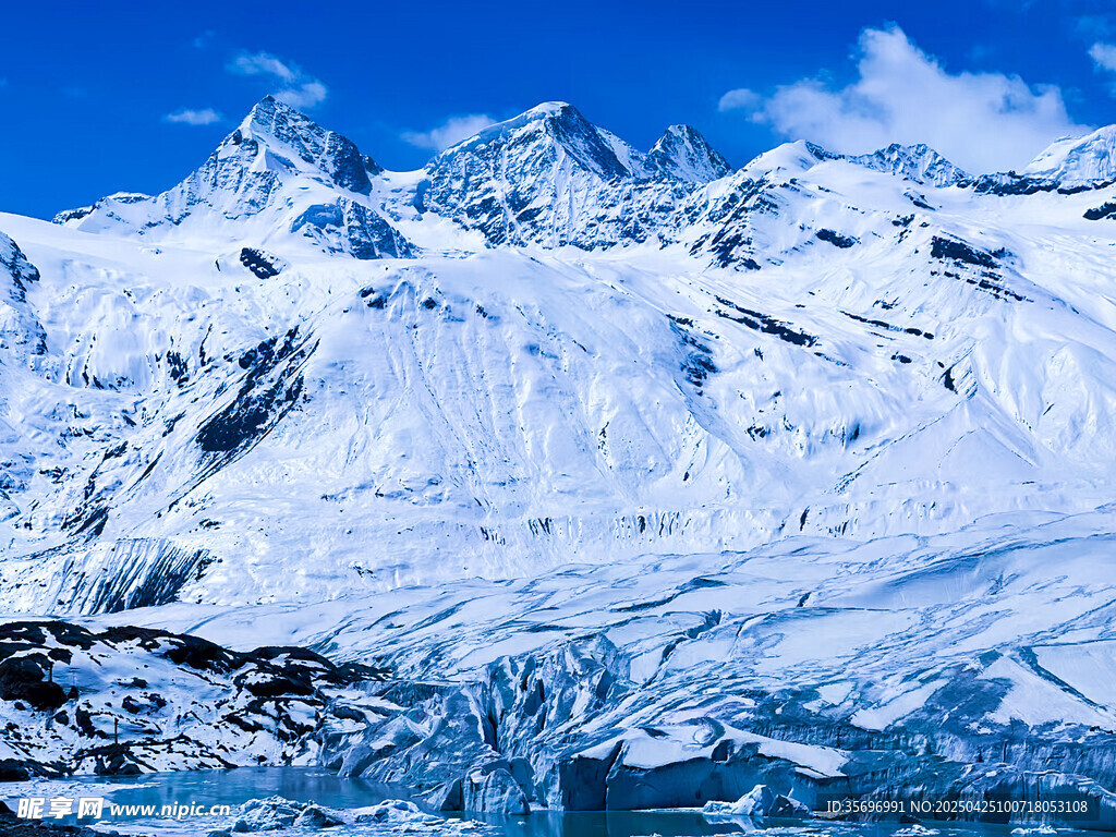 壮丽雪山美景