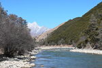山间河流