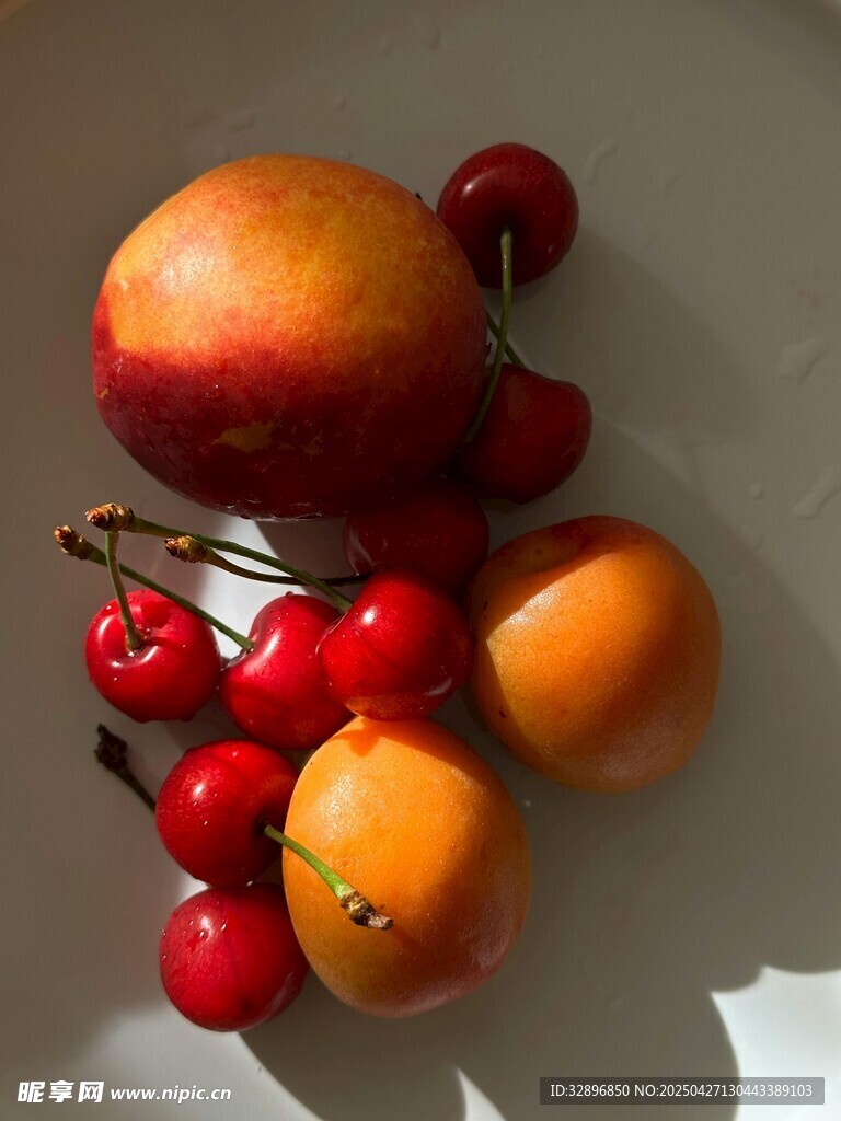 多彩鲜果组合
