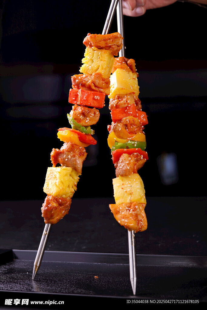 美味烤肉串诱人呈现