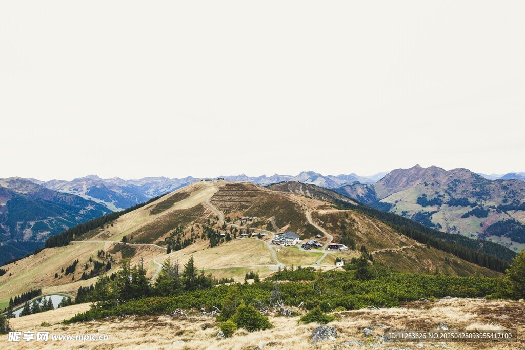 壮丽山景展现自然之美