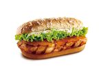 美味鸡肉蔬菜夹心汉堡