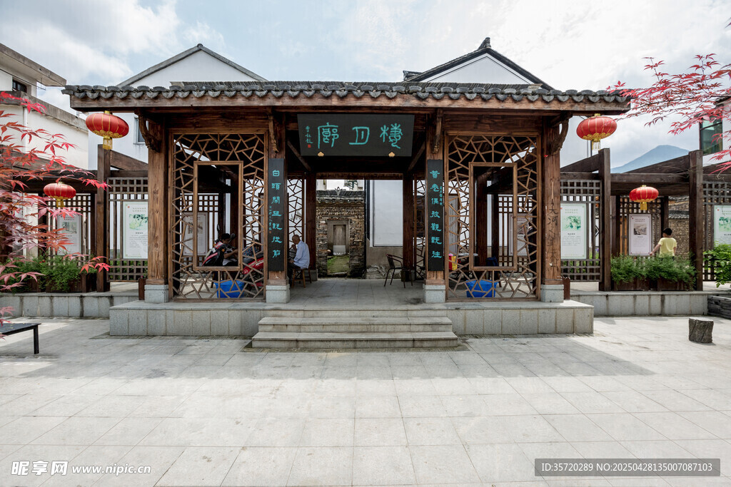 中式古建门楼景观