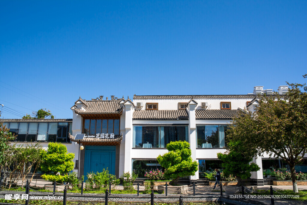 现代风格多层住宅外观