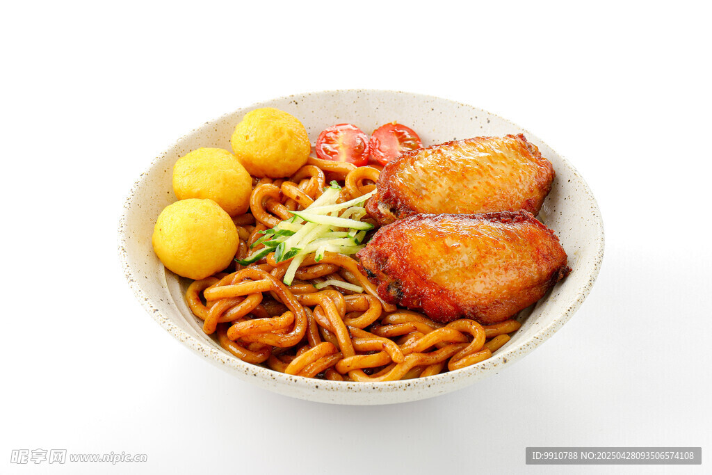鸡翅鱼蛋乌冬面