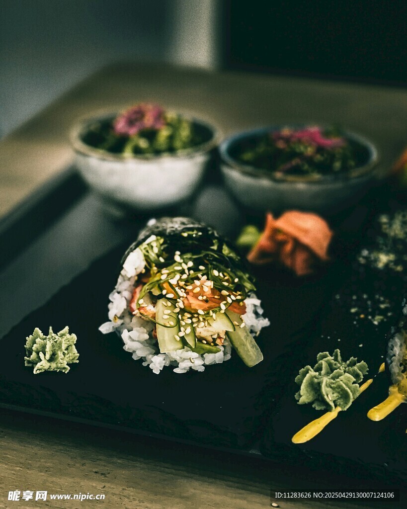 精致寿司摆盘美食展示