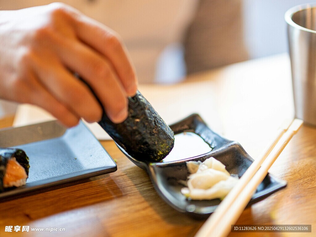 手取寿司享日式美味
