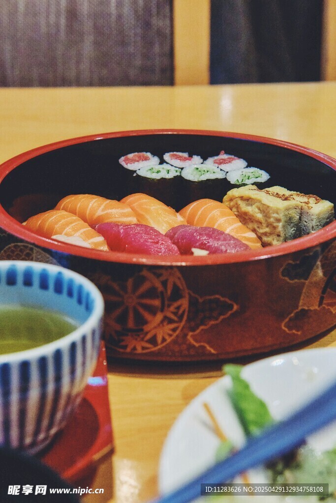 精致日式寿司套餐