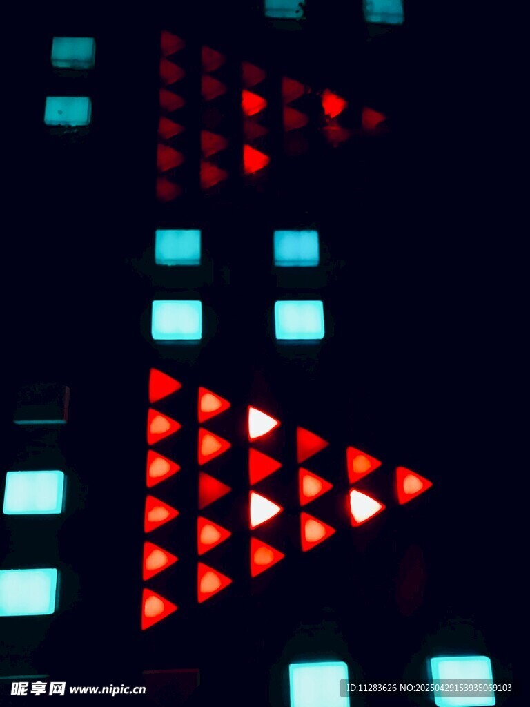 霓虹三角灯光艺术图案