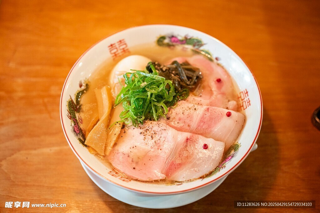 美味日式叉烧拉面