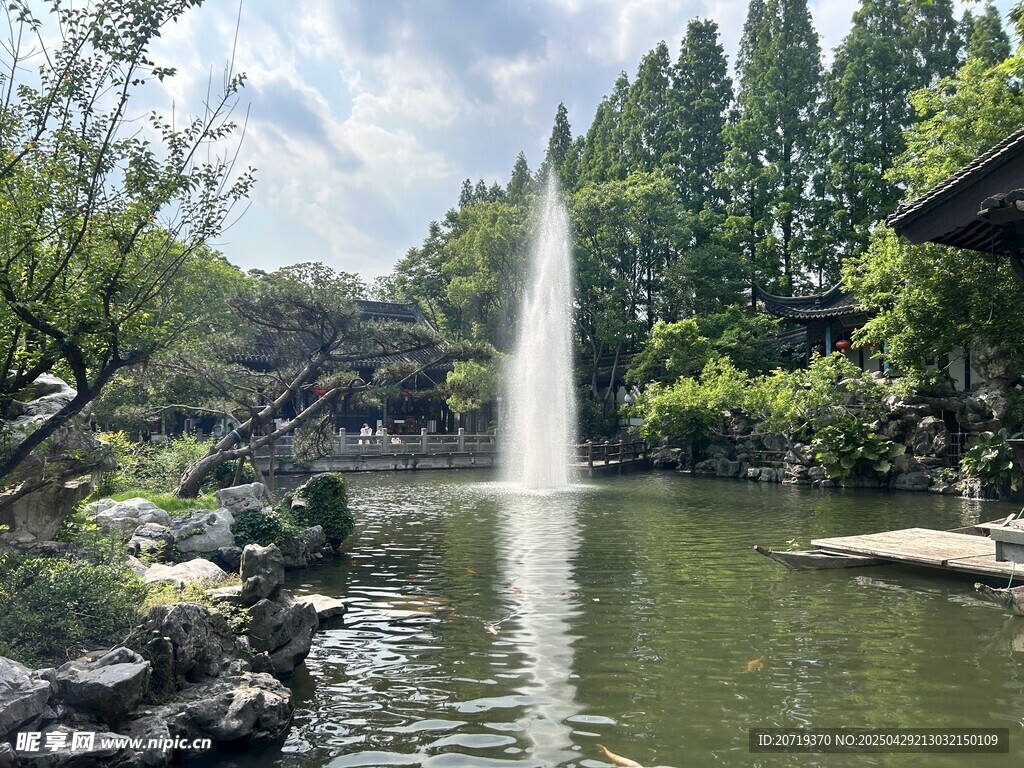 园林喷泉景观 清幽雅致