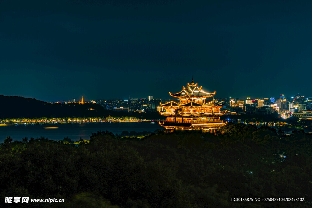 杭州城隍阁夜景