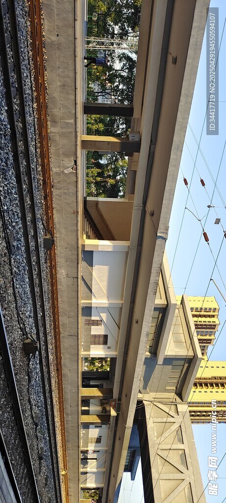 仰视城市建筑景观