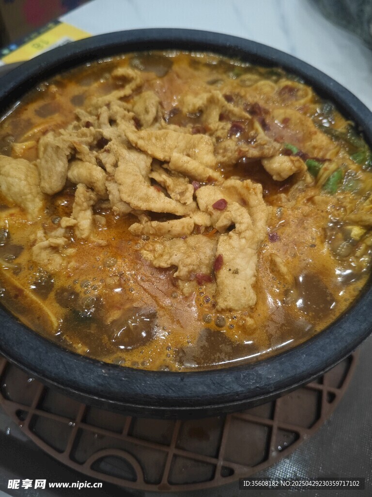 美味砂锅肉片