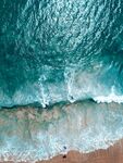 海边美景海浪轻拍沙滩