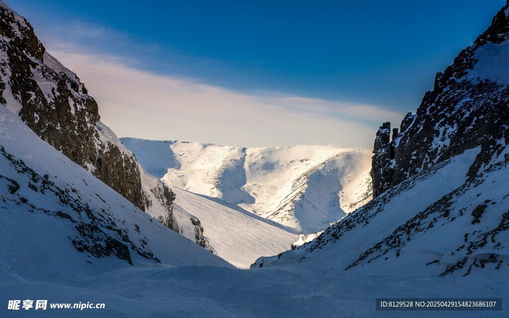 雪山壮丽景观