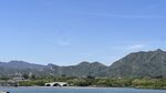 青山绿水间的桥景