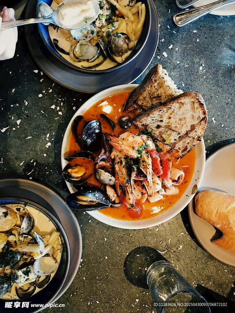 美味多样的特色海鲜菜肴